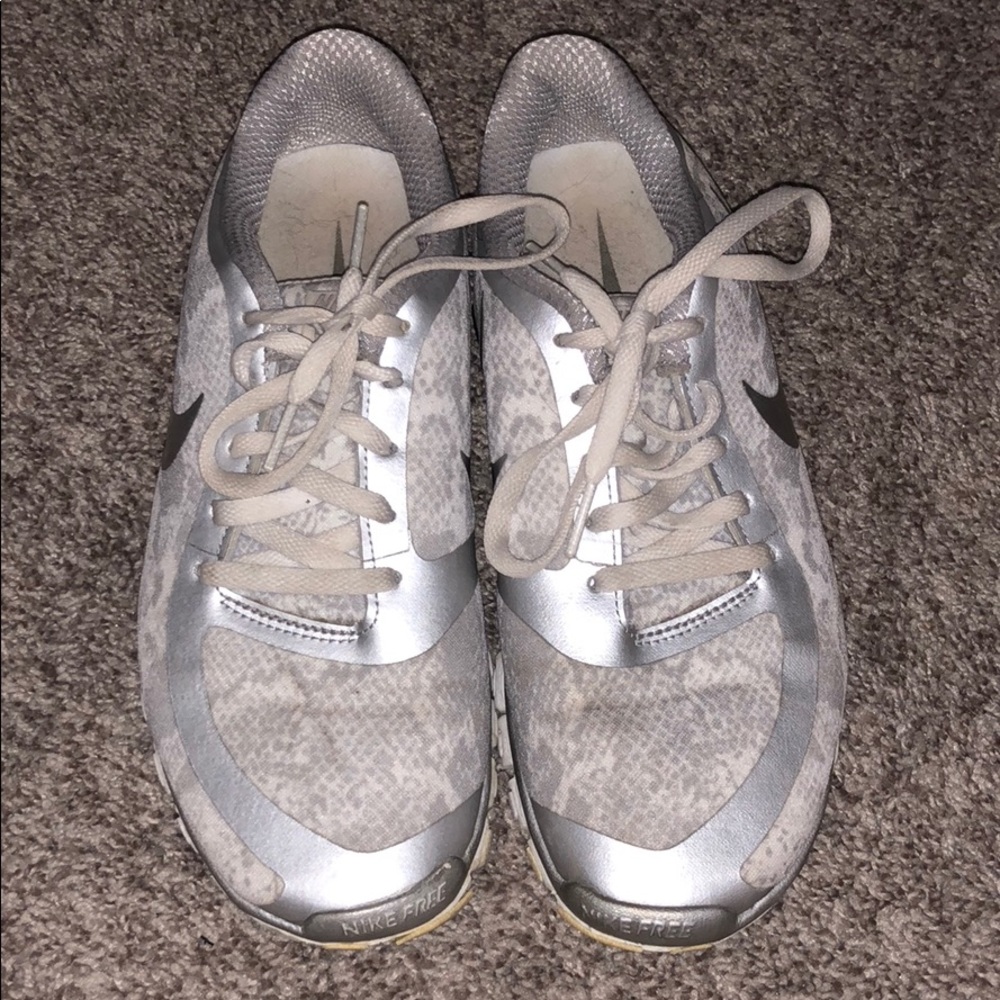 nike snakeskin shoes